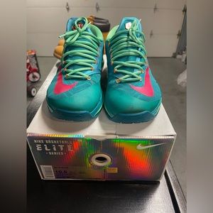 Nike KD 6 - Hero Pack